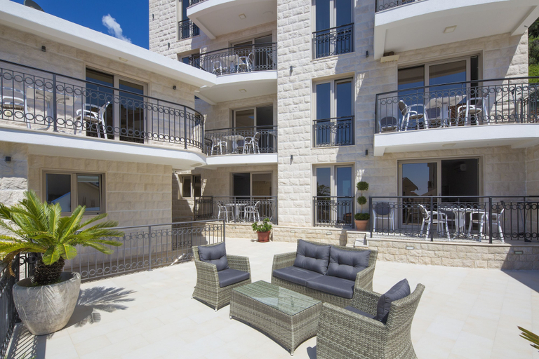 Exterior & Views 2, Apartments Jovan