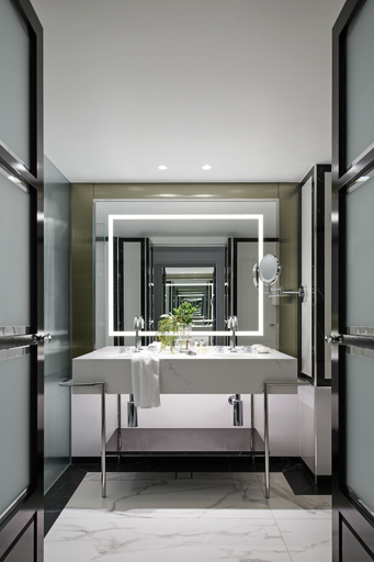 Bathroom 5, The Royce, Melbourne