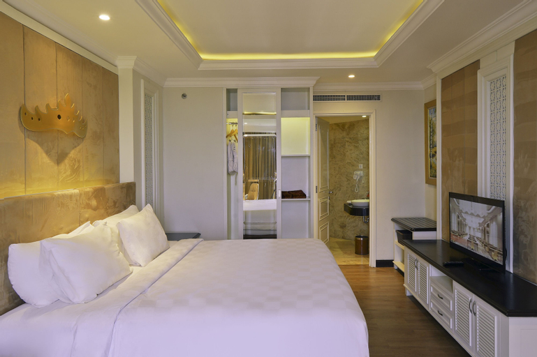 Bedroom 16