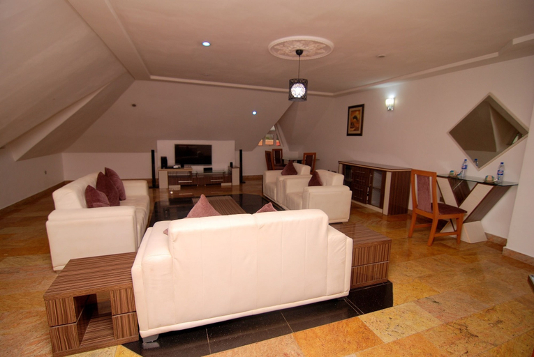 Others 5, The Grosvenor Suite, AbujaMun