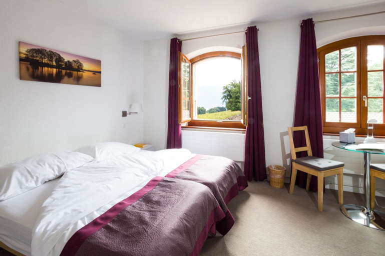 Bedroom 26