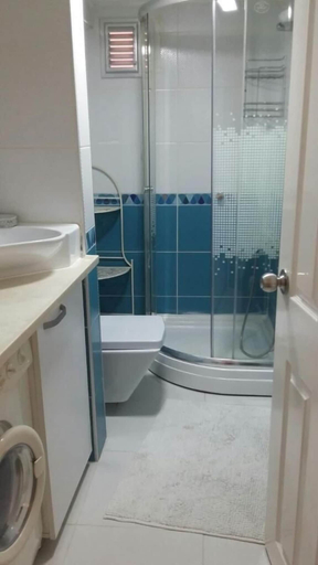 Bathroom 5, Cozy Flat Bakirkoy, Bakırköy