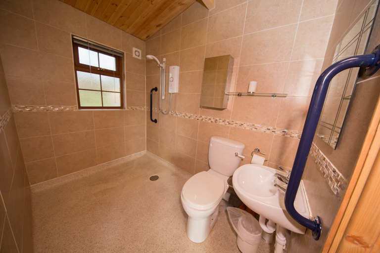 Bathroom 3, Wall Eden Farm, Somerset