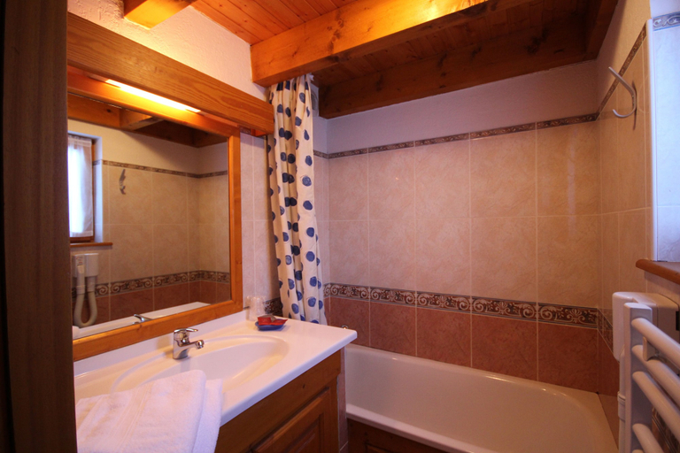 Bathroom, Hotel Panoramic Village - La Grave, Hautes-Alpes