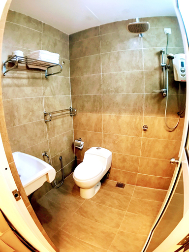 Bathroom 4, Lux Private Hotel, Petaling Jaya
