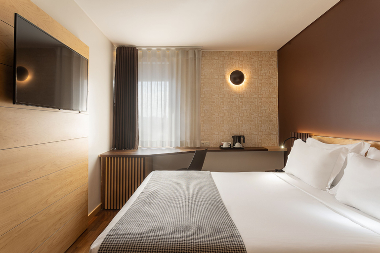 Bedroom 16