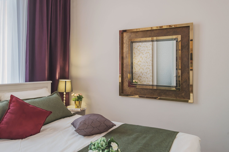 Bedroom 3, GMApartments 4 rooms with mansard on Tverskaya, Northern