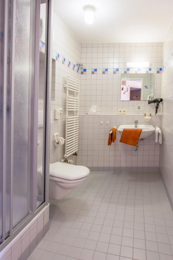 Bathroom 3, BSW - Schwarzwaldhotel Baiersbronn, Freudenstadt