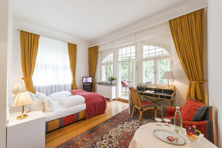 Bedroom 4, Parkhotel Atlantic Heidelberg, Heidelberg