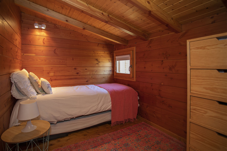 Bedroom 3, Liiiving in Ofir - Seaside Pool Bungalow, Esposende