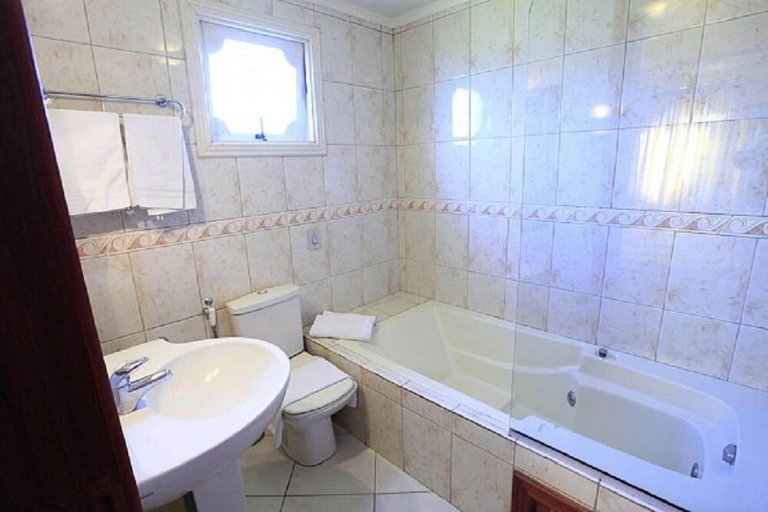 Bathroom 4, Hotel Alto da Serra, Canela