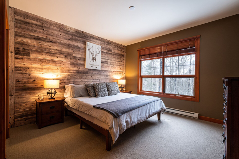 Bedroom 2, Tremblant-Les-Eaux – RVMT, Les Laurentides