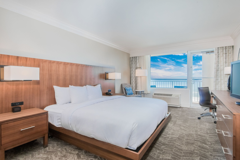 Bedroom 4, Hilton Pensacola Beach, Escambia