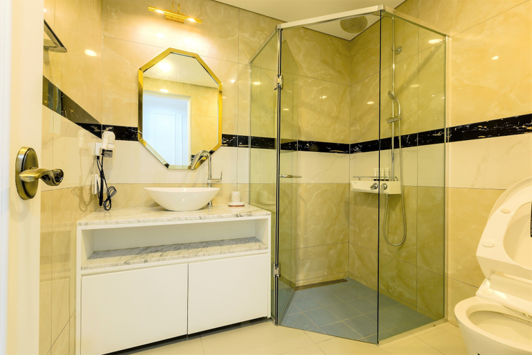 Bathroom 3, Gladsheim Hotel, Seogwipo
