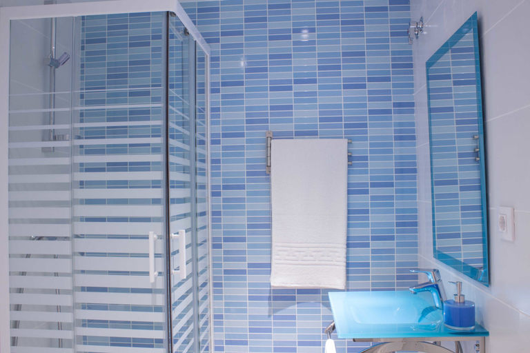 Bathroom 3, Hostal Nova, Barcelona