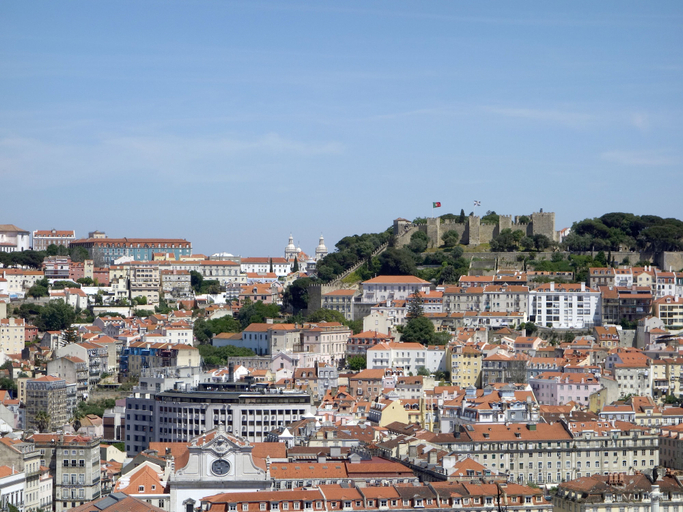 Others 4, Residentas Sao Pedro, Lisbon