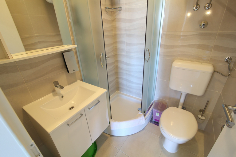 Bathroom 2, Apartments Viola, Tučepi