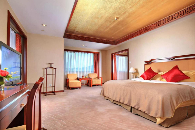 Bedroom 2, XinHai JinJiang Hotel Wangfujing, Beijing