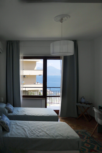Bedroom 2, La Stella dei venti, Napoli