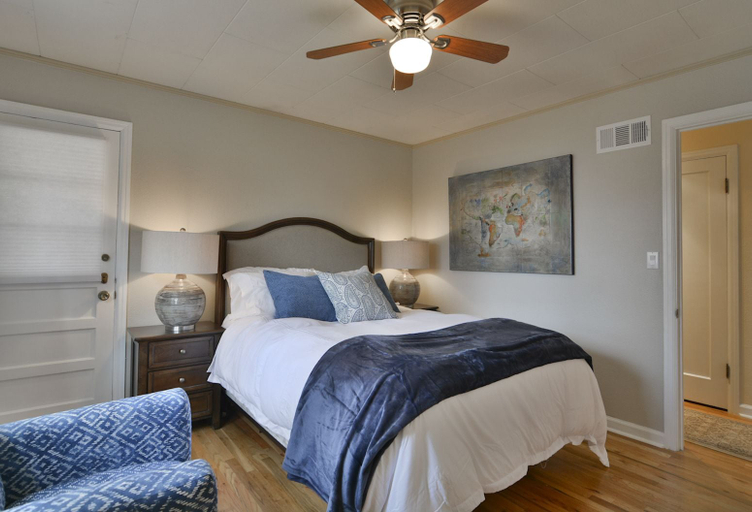 Bedroom 2, Cottage by the Historic Depot, Ada