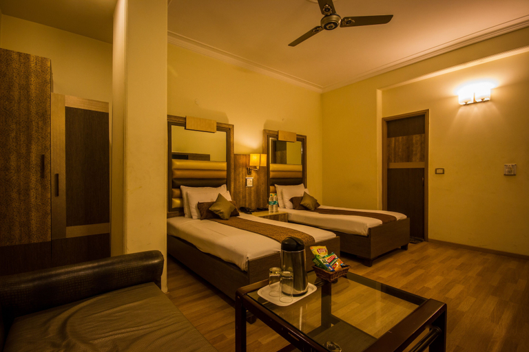 Bedroom 4, The Sun Court Hotel Yatri, Delhi