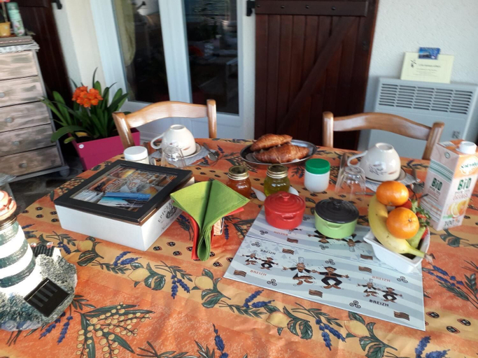 Food & Drinks 4, Chambres d'hôtes Maison Entre Terre et Mer, Finistère