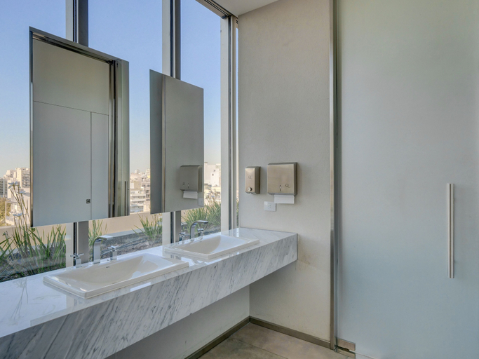 Bathroom 4, Nido x Quartier Dorrego, Distrito Federal