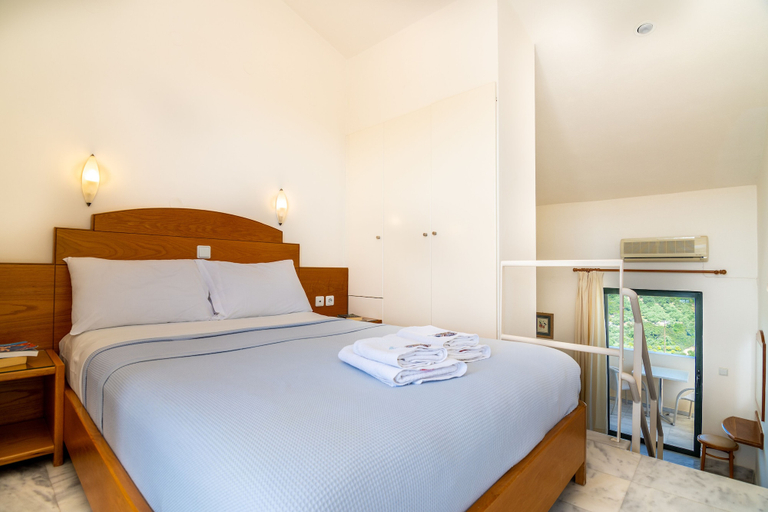 Bedroom 3, Orestis Hotel Apartments, Crete