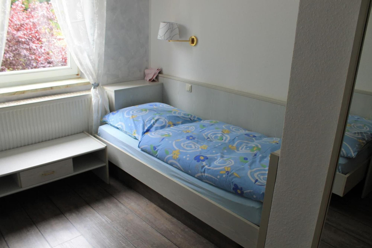 Bedroom 2, Hotel-Restaurant Neu Holland, Kassel