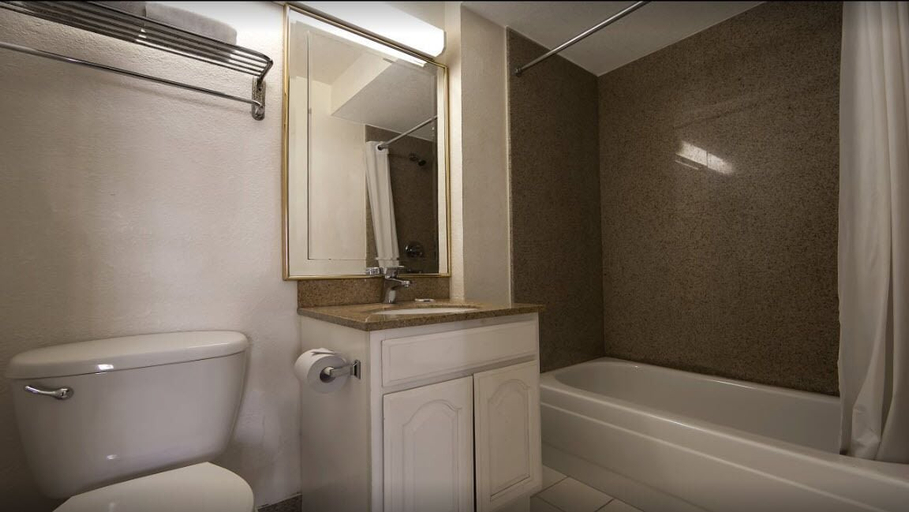 Bathroom, Civic Center Inn, San Francisco