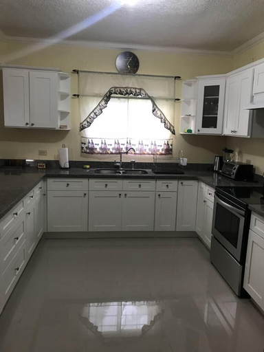 Others 4, New Kingston Guest Apartment at Sandhurst