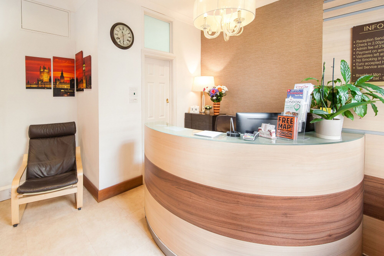 Others 5, The Fairway Hotel, London