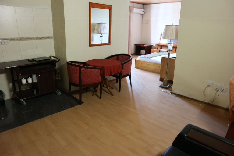 Others 5, El-ELYON Residence, Accra