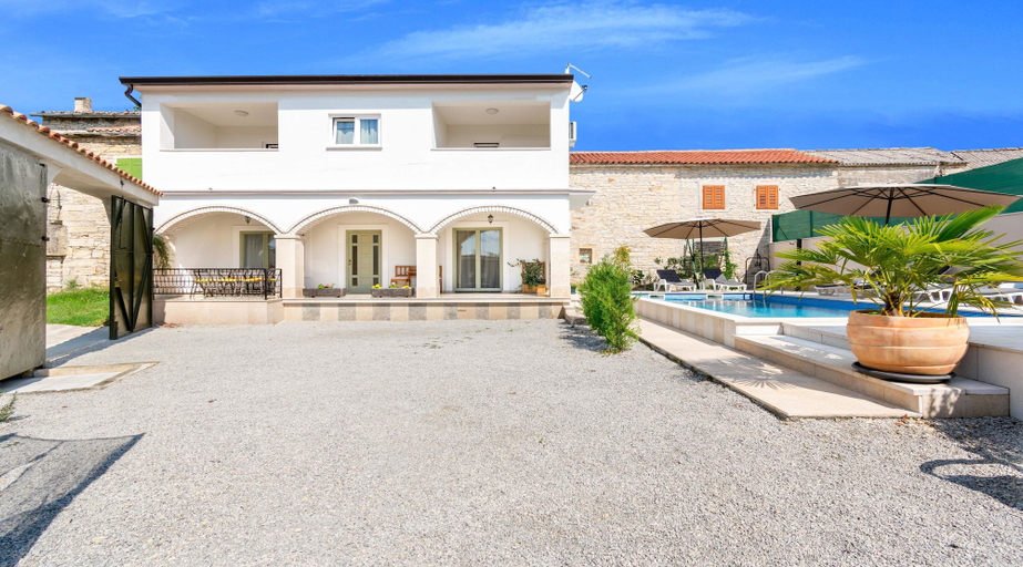 Exterior & Views 2, Villa Martin, Tinjan