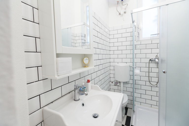 Bathroom 3, Cozy Ernesto II, Budapesti