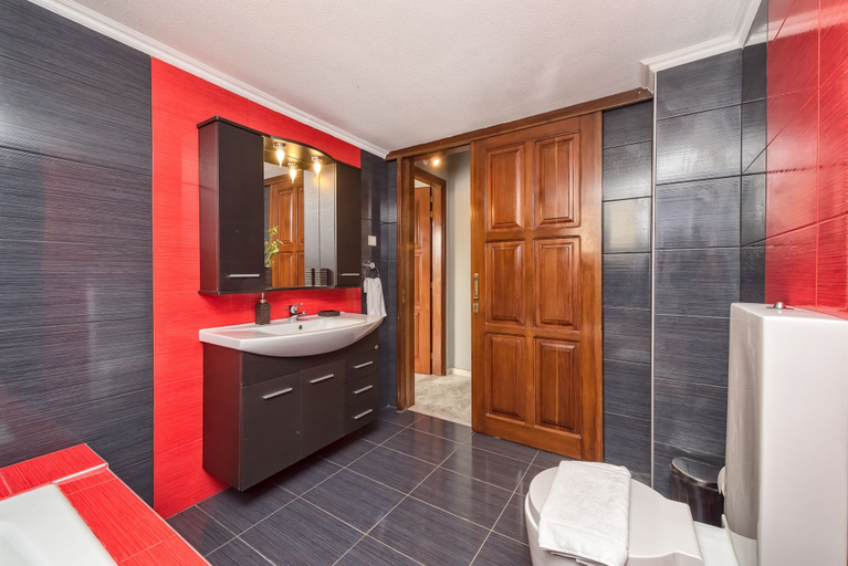 Bathroom 3, Grecian Villa Poseidon, Crete