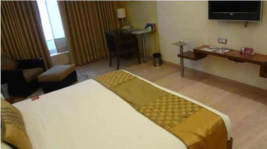 Bedroom 2, Mirage Hotel, Mumbai Suburban