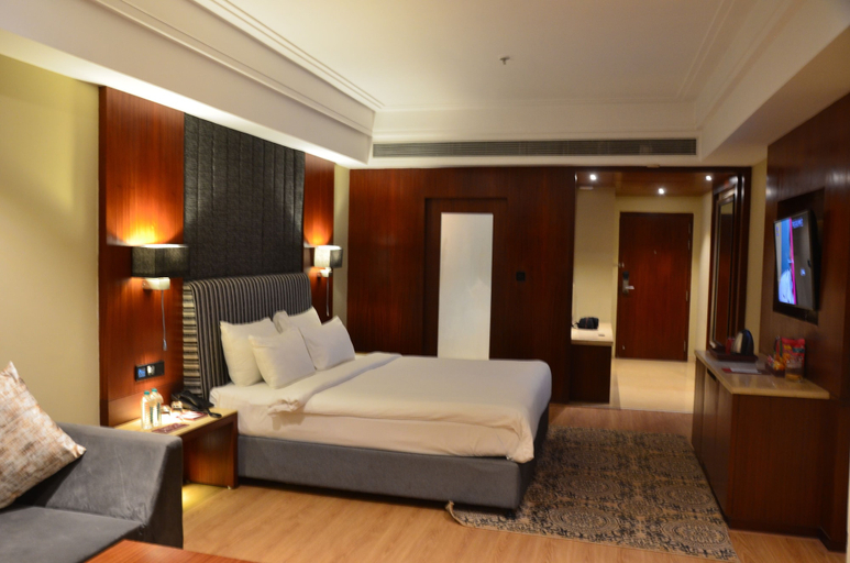 Bedroom 4, Babylon Capital, Raipur
