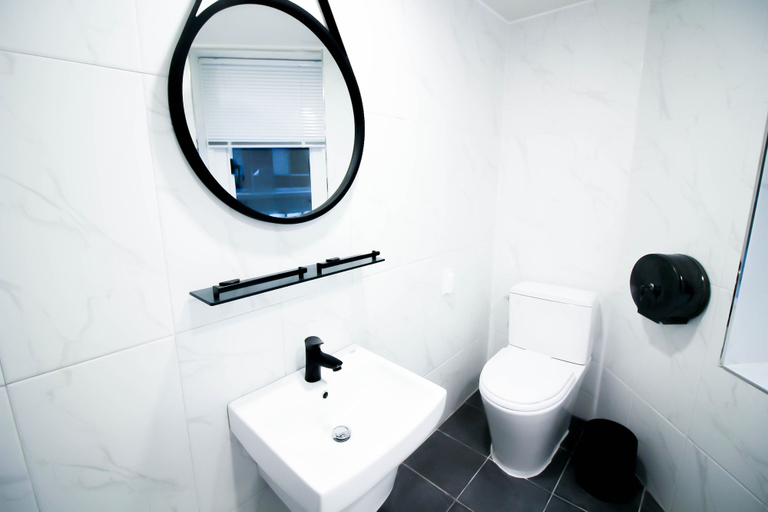 Bathroom 3, Artravel Home, Jung