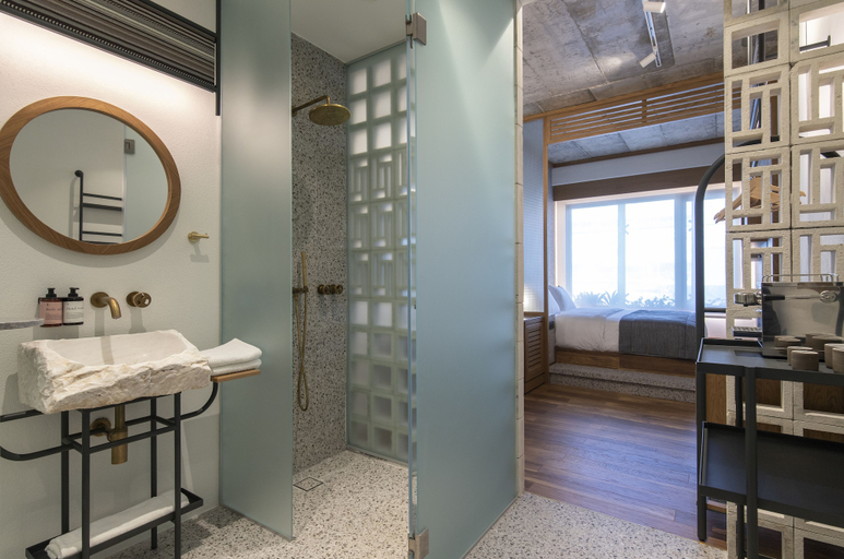 Bathroom 5, Ergon House Athens, Attica