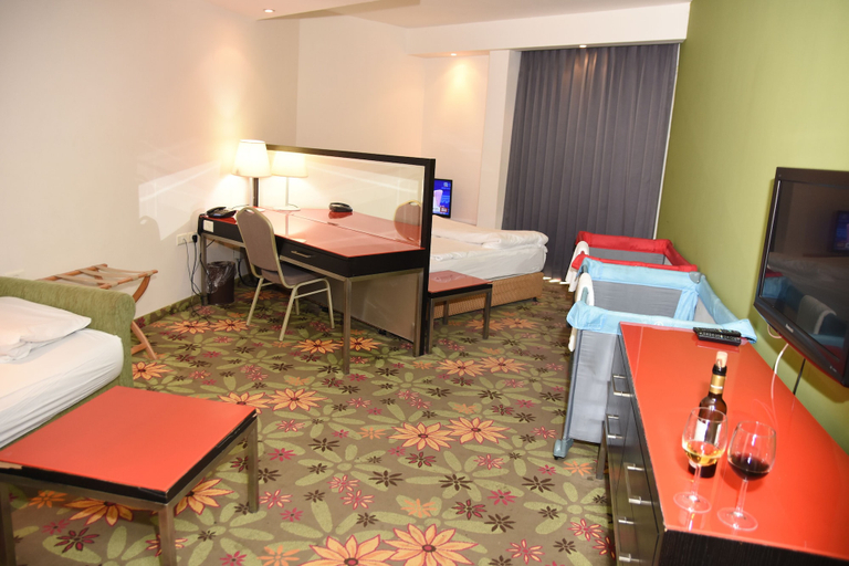 Bedroom 4, Madison Hotel Nahariya