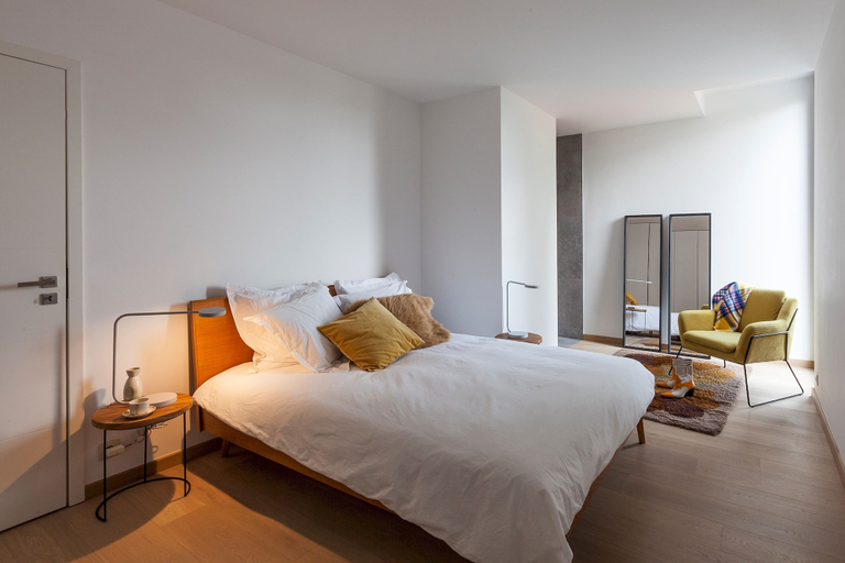 Bedroom 3, Unit 4 - Spacious Smart Home Triplex Private Garden & Parking, Bruxelles
