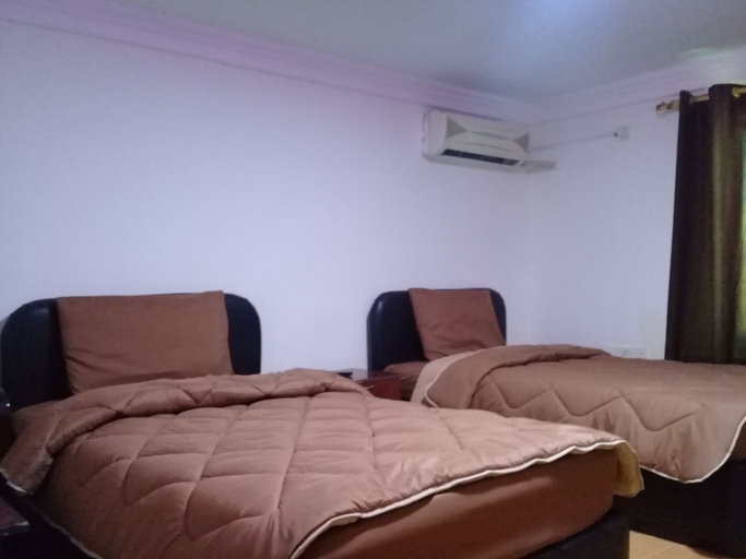 Bedroom 2, Seleen Hotel Suites, Wadi Essier