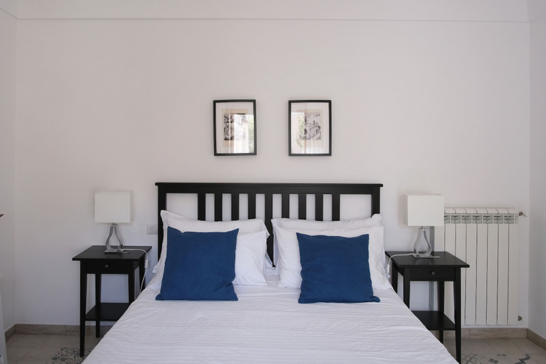 Bedroom 2, Le Cantinelle, Napoli