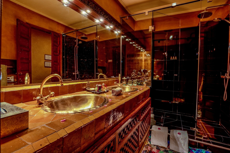 Bathroom 5, Riad Ayadina & Spa, Marrakech