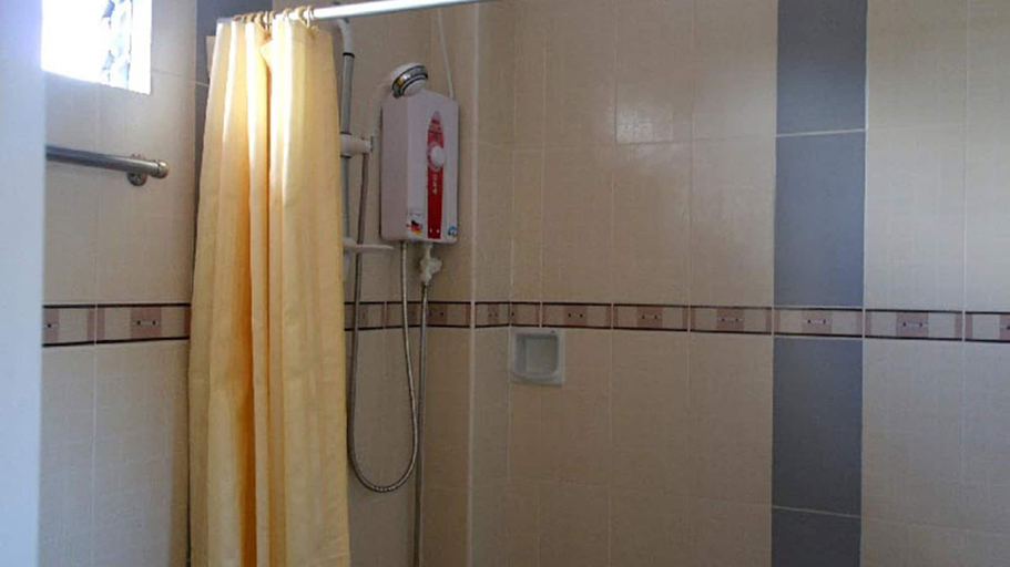 Bathroom 4, Coconut Pension House, Lapu-Lapu City