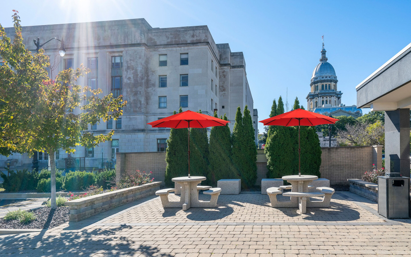 Exterior & Views 2, State House Inn, Trademark Collection by Wyndham, Sangamon
