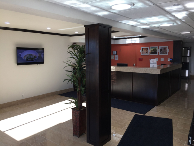 Others 5, Motel 6 Peoria, IL, Peoria