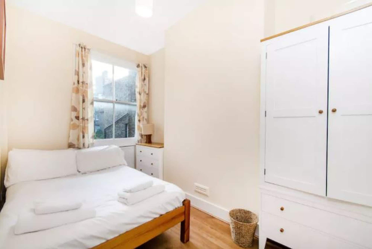 Bedroom 2, Simon Apartment - London Launchpad, London