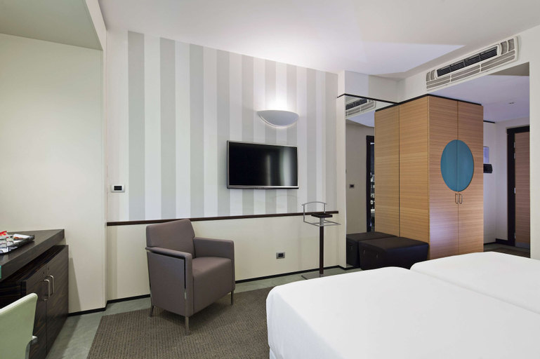Bedroom 14